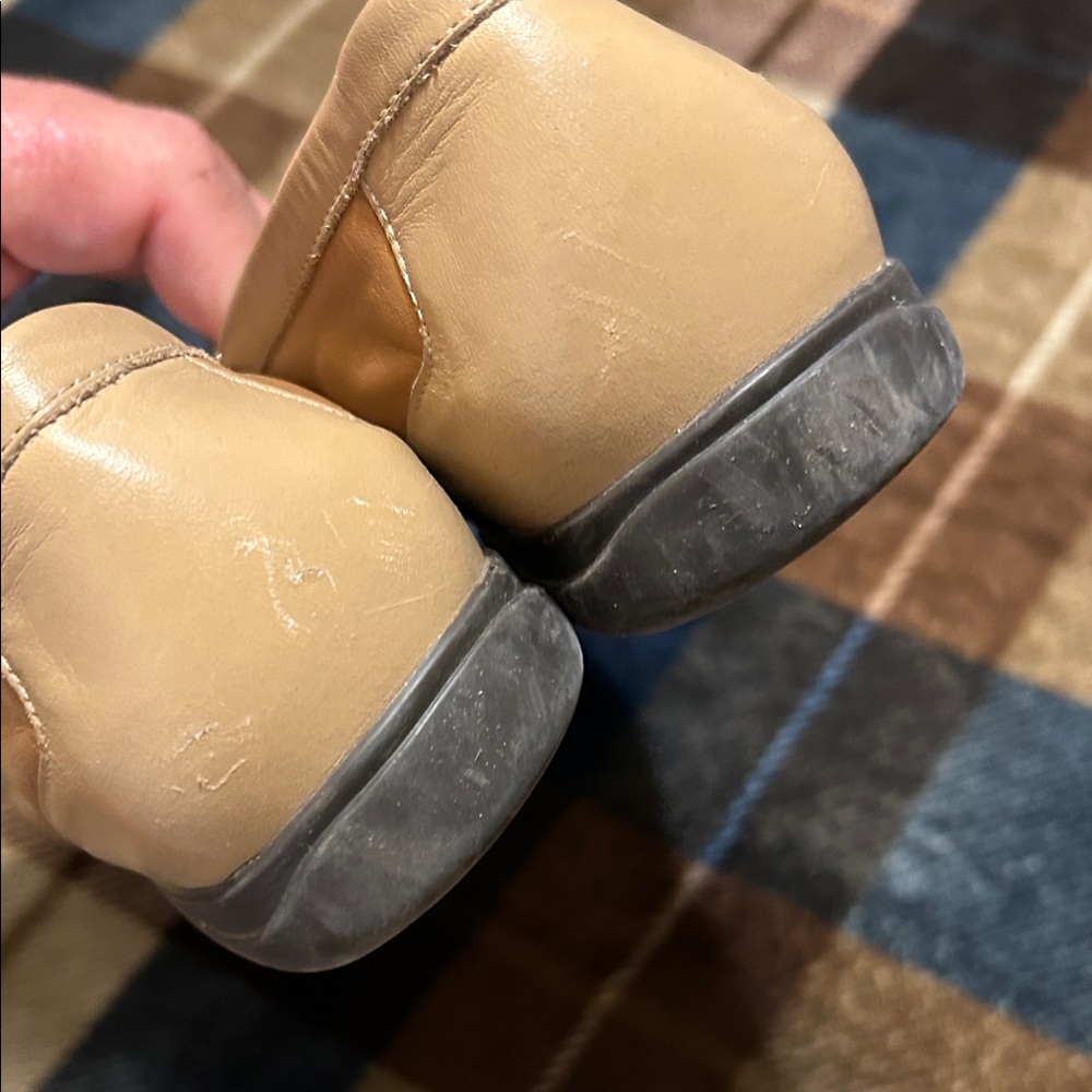 Trotters Women's Leather Loafers in Tan - Picture 7 of 9